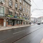 Upscale & Trendy Flat In The Center